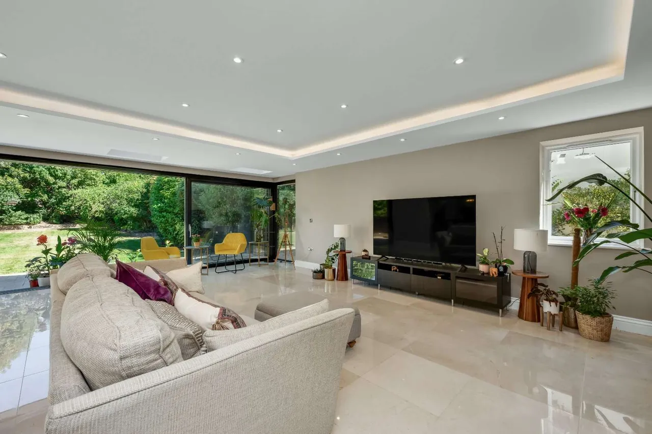 The Green, Ewell, Epsom, Surrey, KT17 3JN, photo 5
