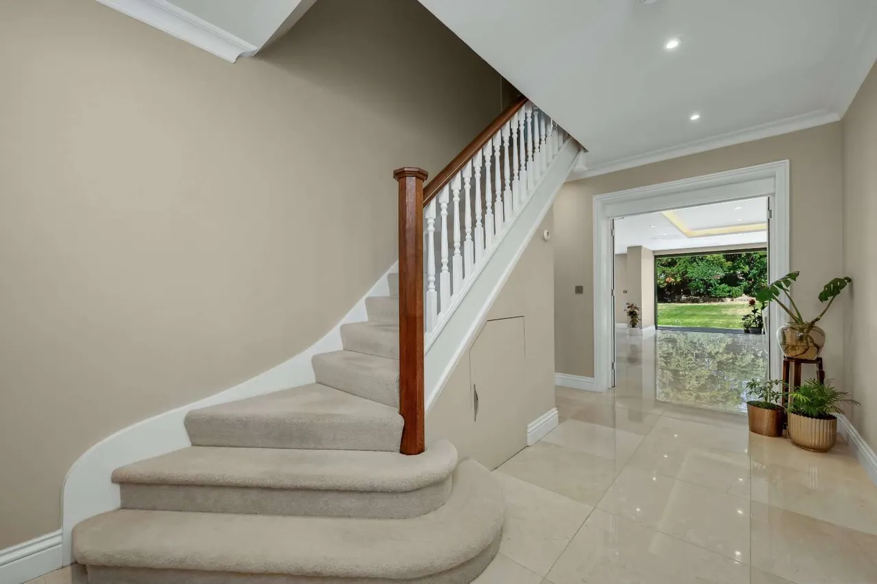 The Green, Ewell, Epsom, Surrey, KT17 3JN, photo 12