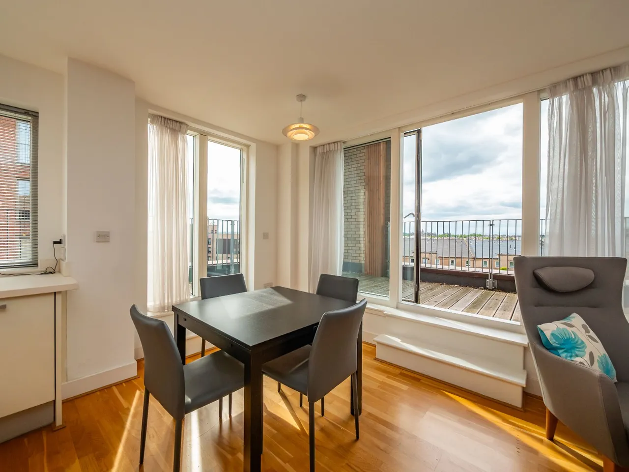 McEwan Square, Fountainbridge, EH3, photo 5