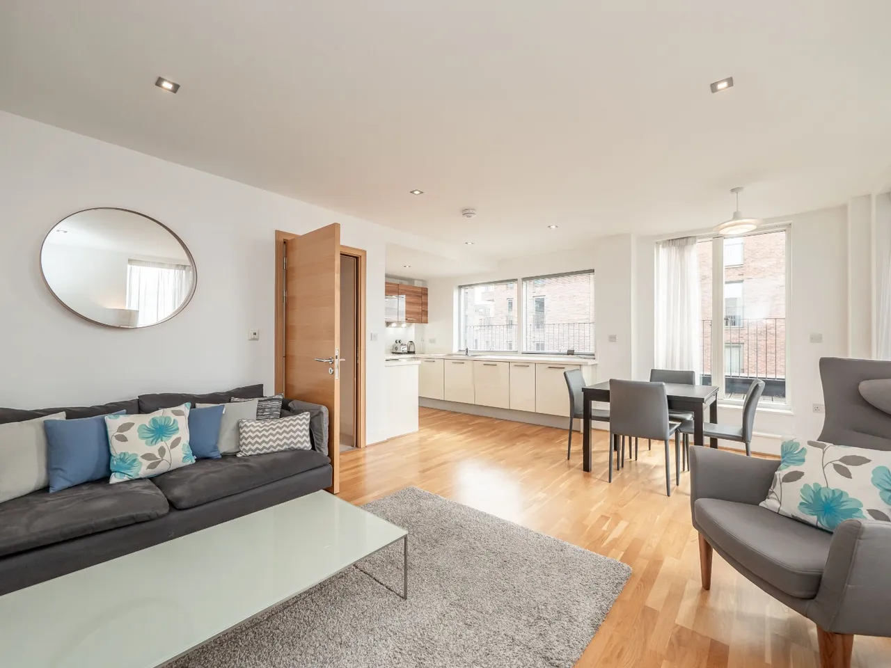 McEwan Square, Fountainbridge, EH3, photo 3