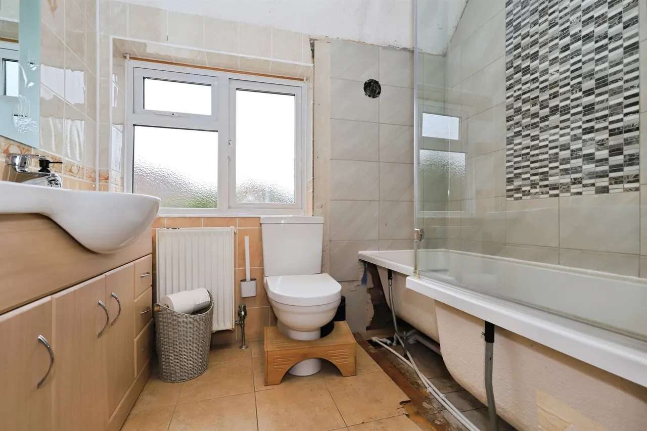 Walter Nash Road East, Kidderminster, DY11, photo 16