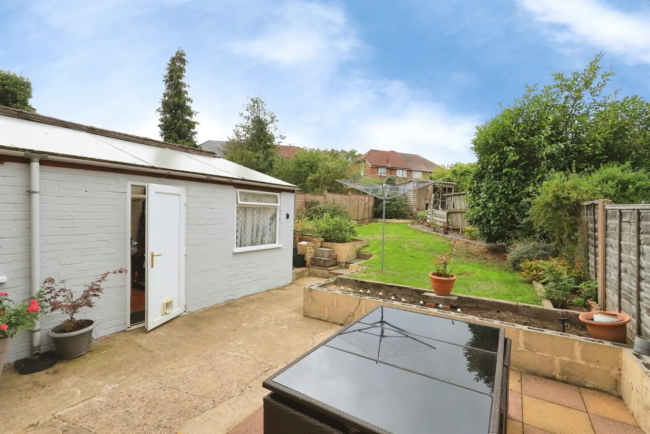 Walter Nash Road East, Kidderminster, DY11, photo 20