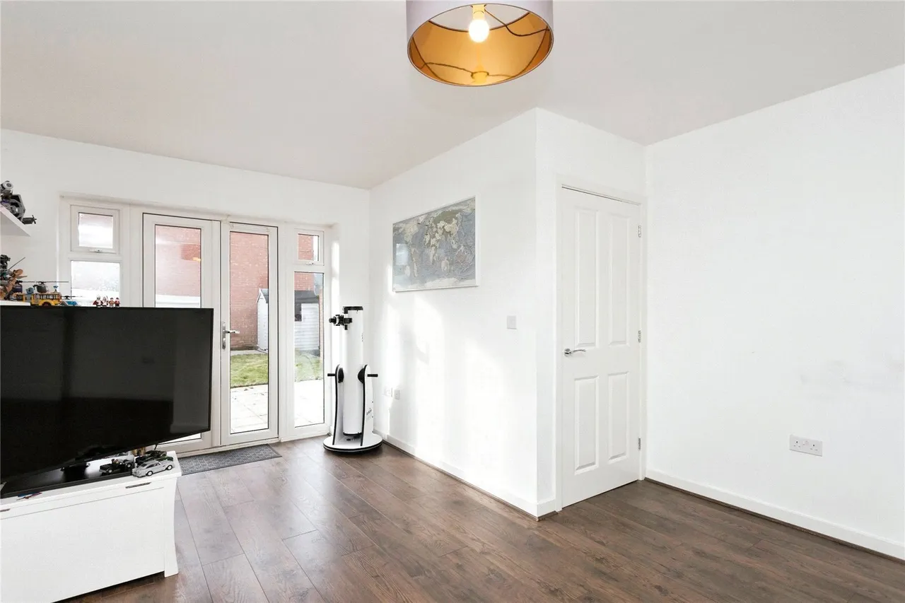 Riverside Walk, Crawley, RH10, photo 14