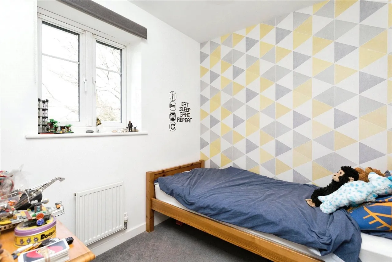 Riverside Walk, Crawley, RH10, photo 11