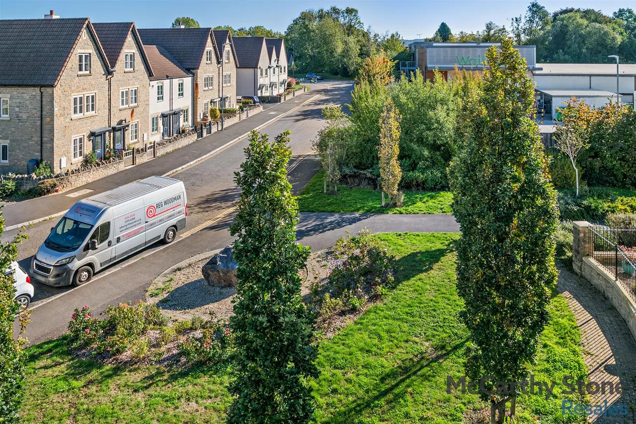 Barnhill Road, Chipping Sodbury, BS37, photo 12