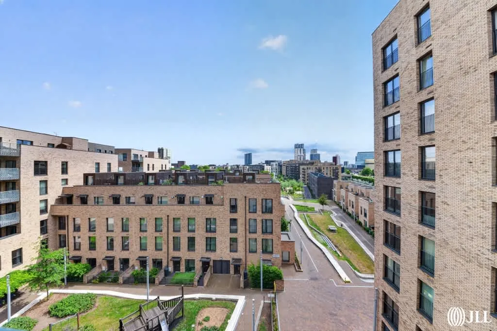 Liberty Bridge Road, London, E15, photo 18