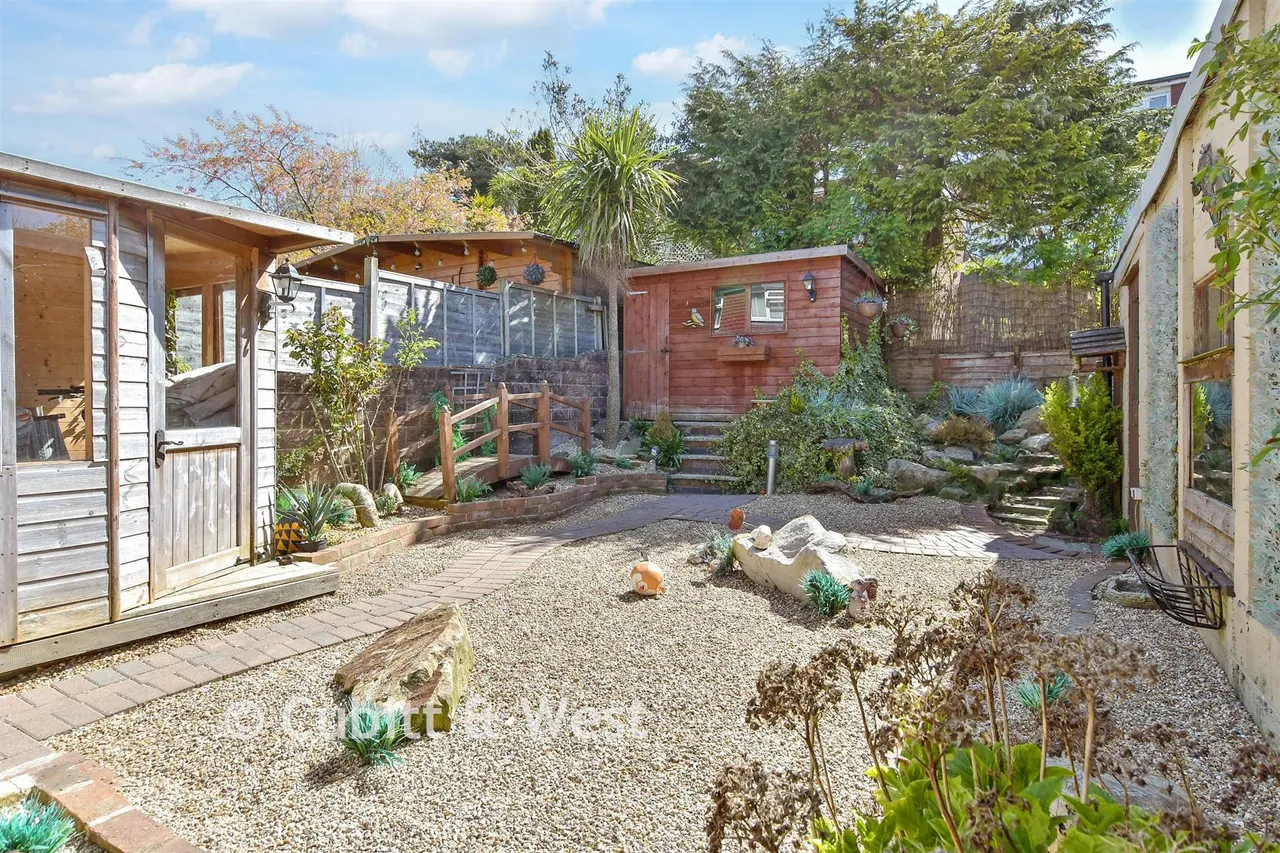 Mackie Avenue, Patcham, BN1, photo 4