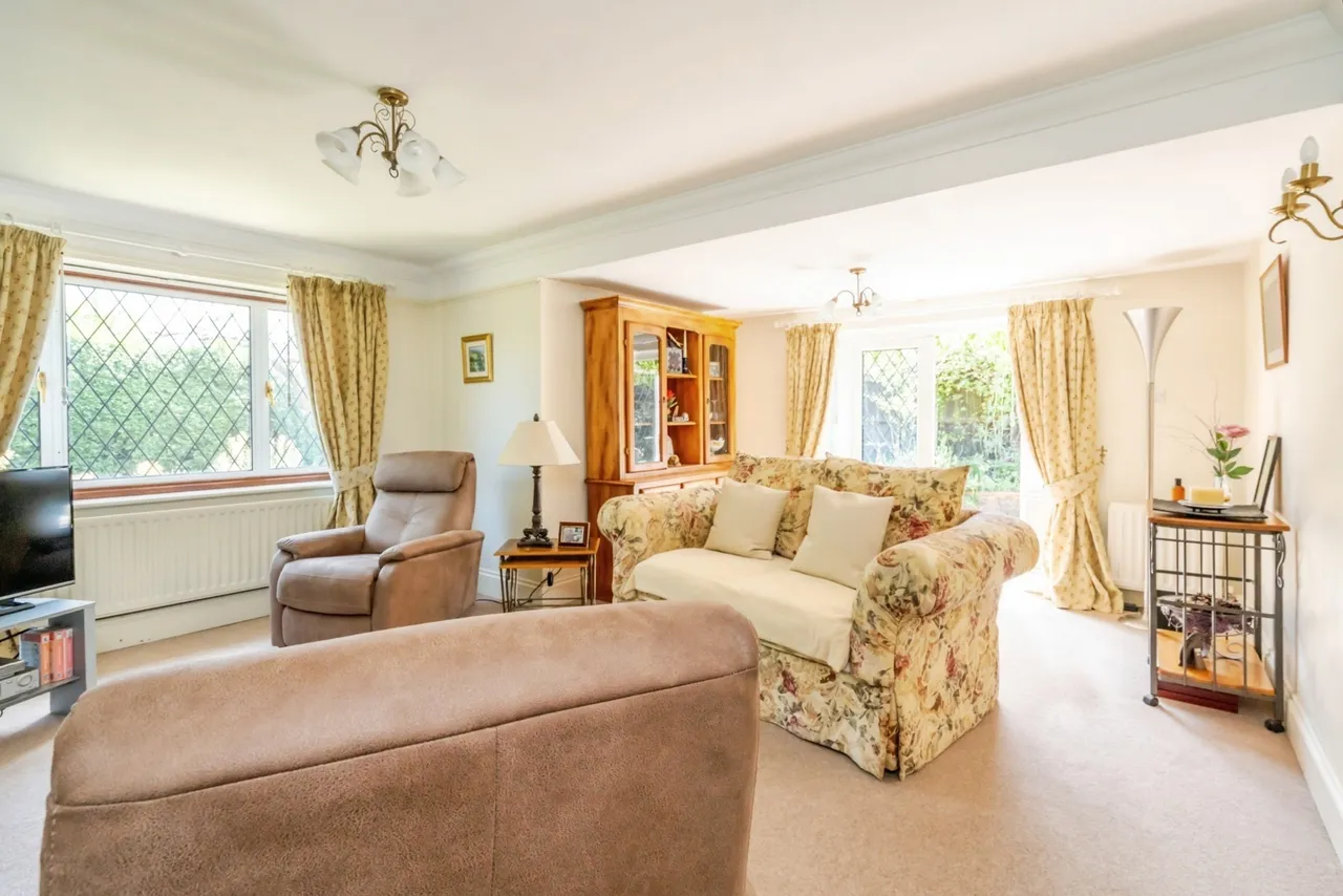 Elm Grove, Barnham, PO22, photo 6