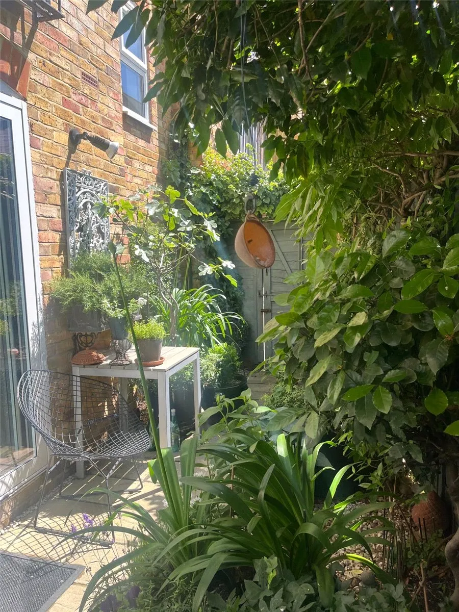 Battersea High Street, London, SW11, photo 20