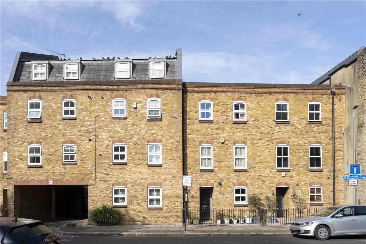 Battersea High Street, London, SW11, photo 4