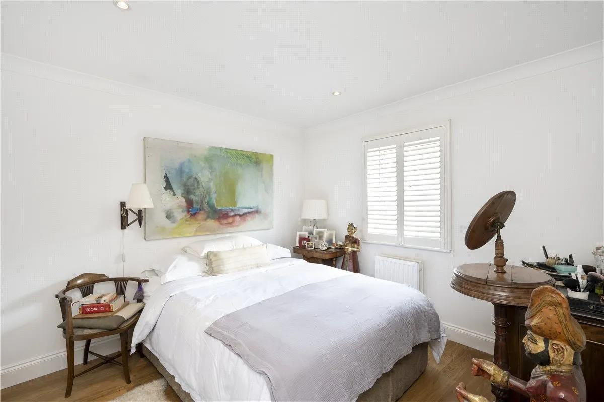 Battersea High Street, London, SW11, photo 11