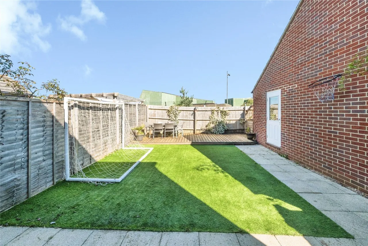 Lally Drive, Upper Heyford, Bicester, Oxfordshire, OX25, photo 12