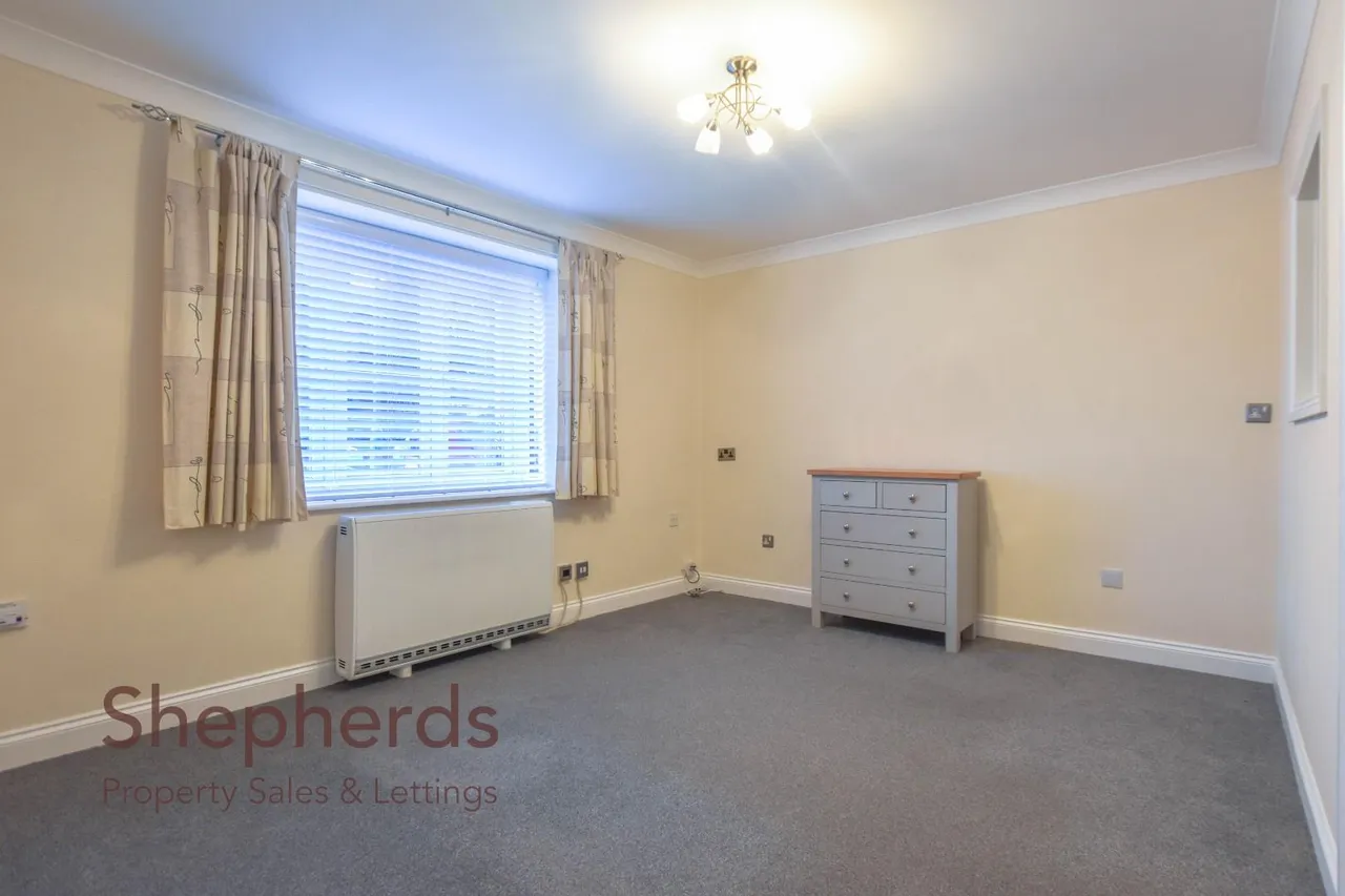 High Road, Broxbourne, EN10, photo 4