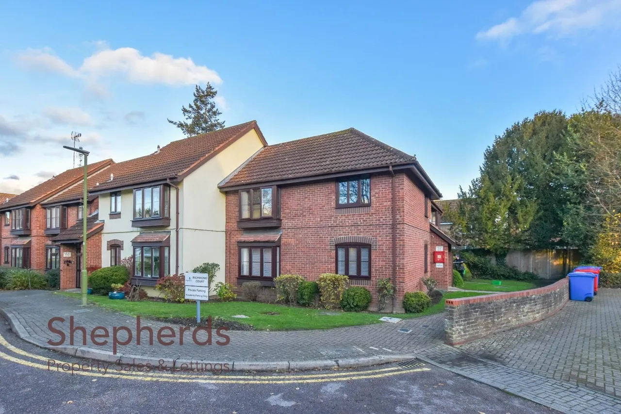 High Road, Broxbourne, EN10, photo 16