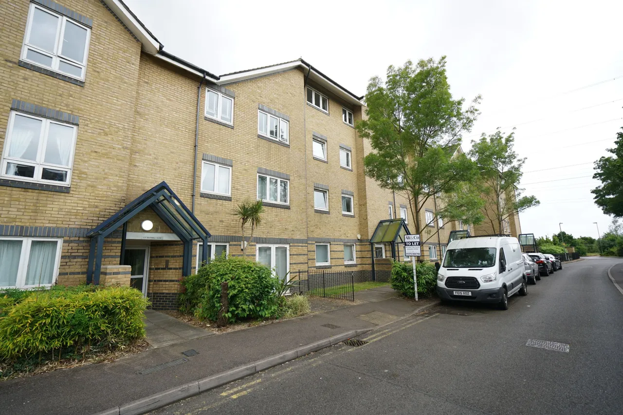 Southwell Close, Grays, Essex, RM16 6AZ, photo 10