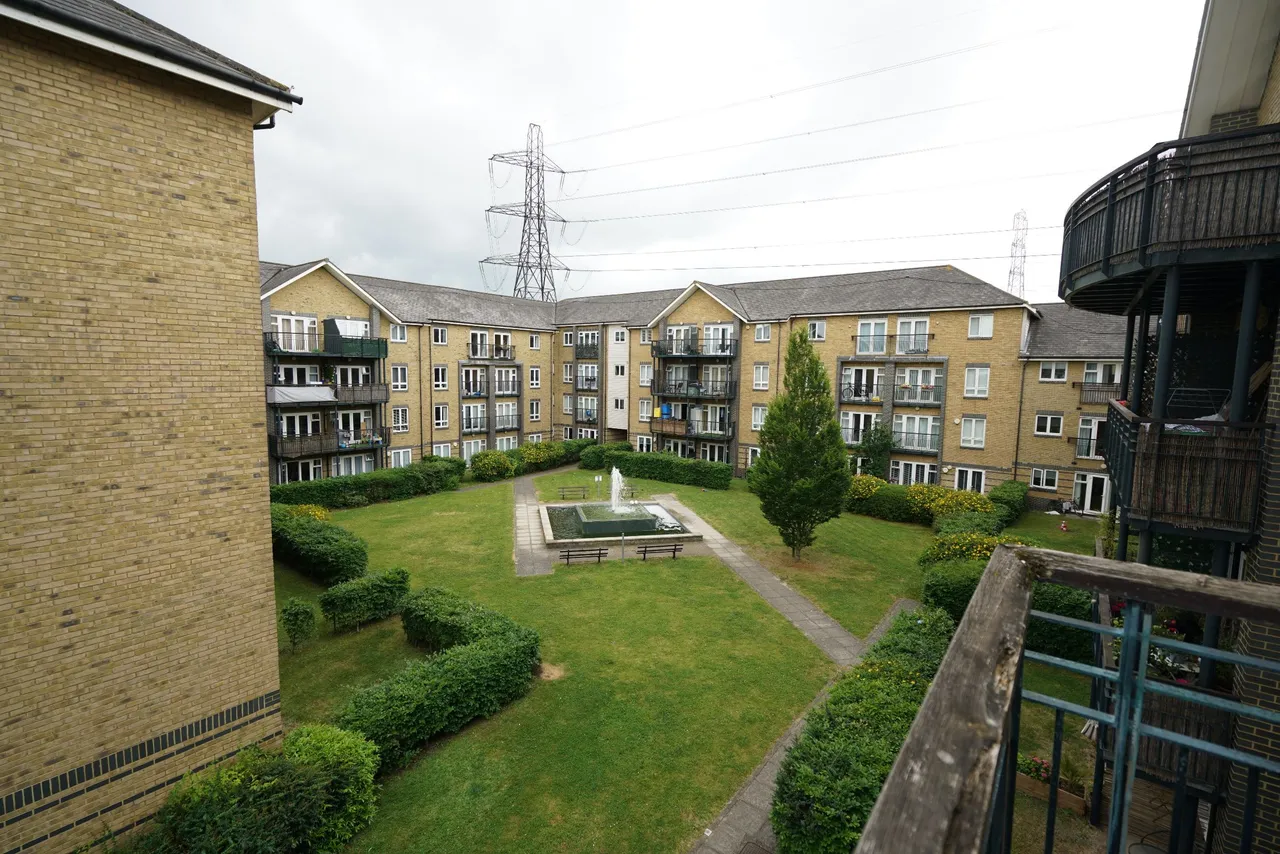 Southwell Close, Grays, Essex, RM16 6AZ, photo 9