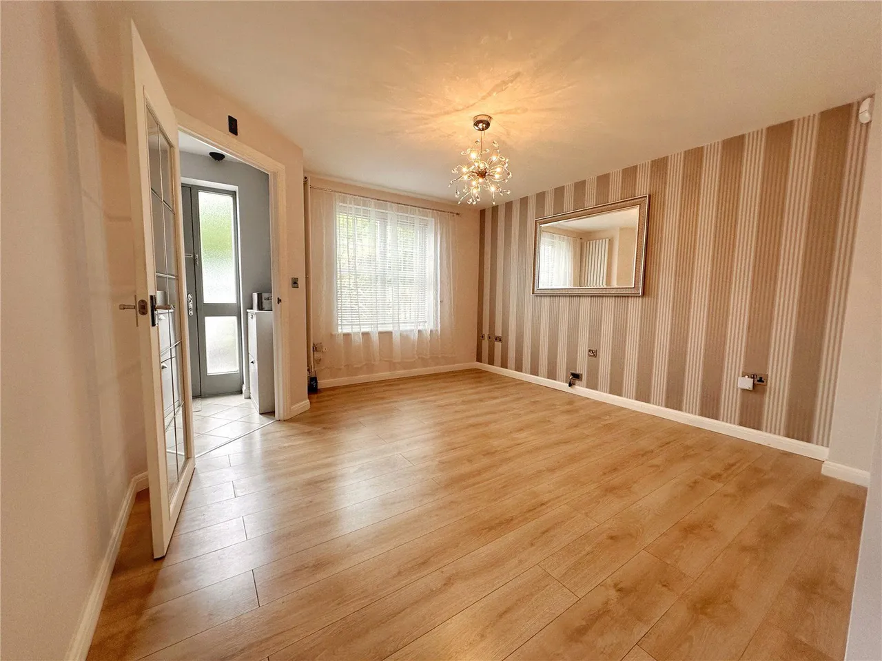 Longshaw Close, Crumpsall, M8, photo 4