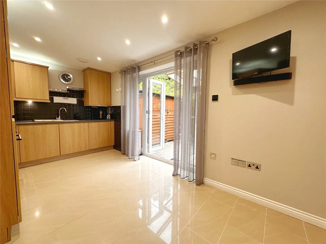 Longshaw Close, Crumpsall, M8, photo 7