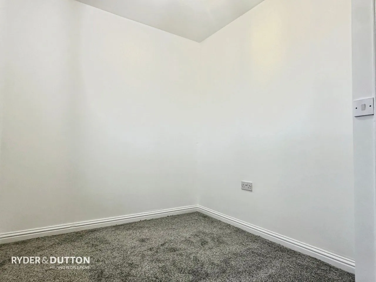 Portland Street South, Ashton-under-Lyne, OL7, photo 17