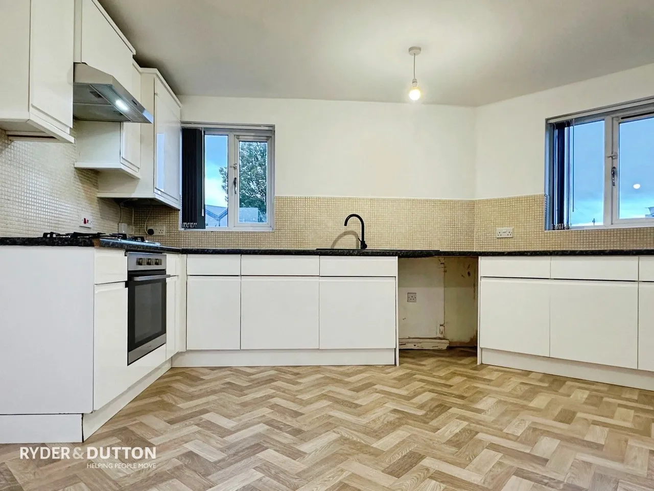 Portland Street South, Ashton-under-Lyne, OL7, photo 8