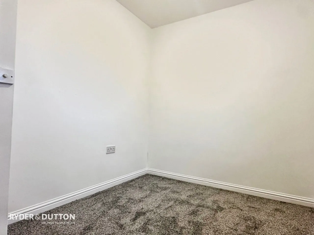 Portland Street South, Ashton-under-Lyne, OL7, photo 15
