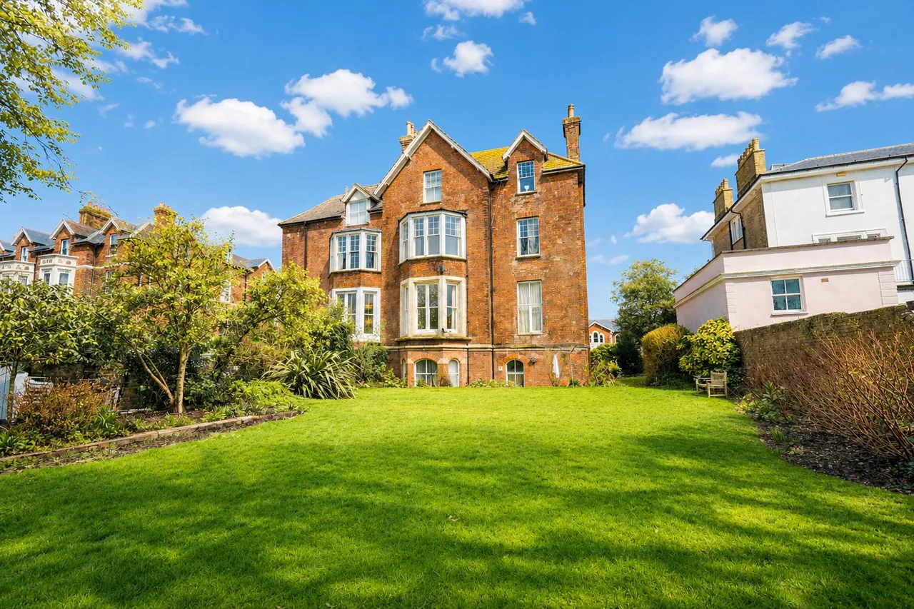 Upper Maze Hill, St Leonards-On-Sea, photo 5