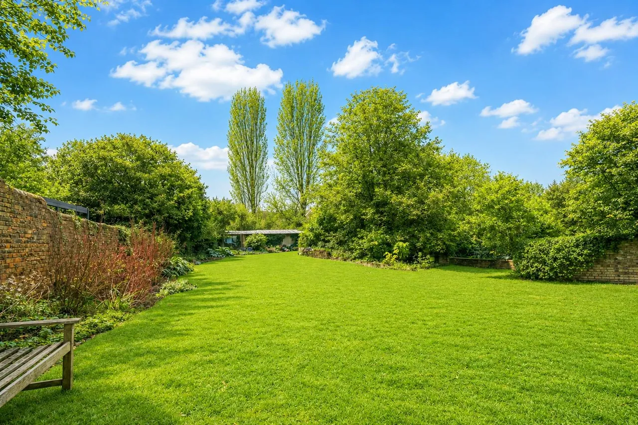 Upper Maze Hill, St Leonards-On-Sea, photo 9