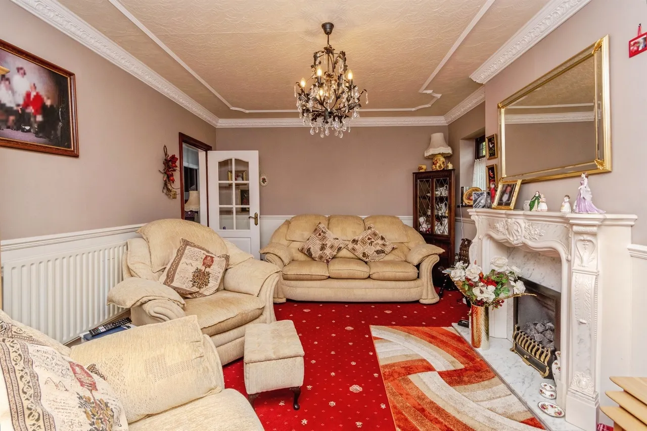 Mere Croft, Norton Canes, WS11, photo 7