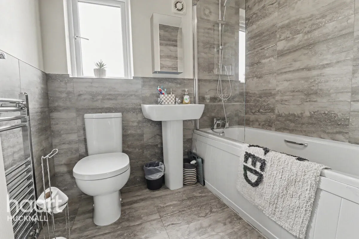 Defiant Close, Nottingham, NG15, photo 16