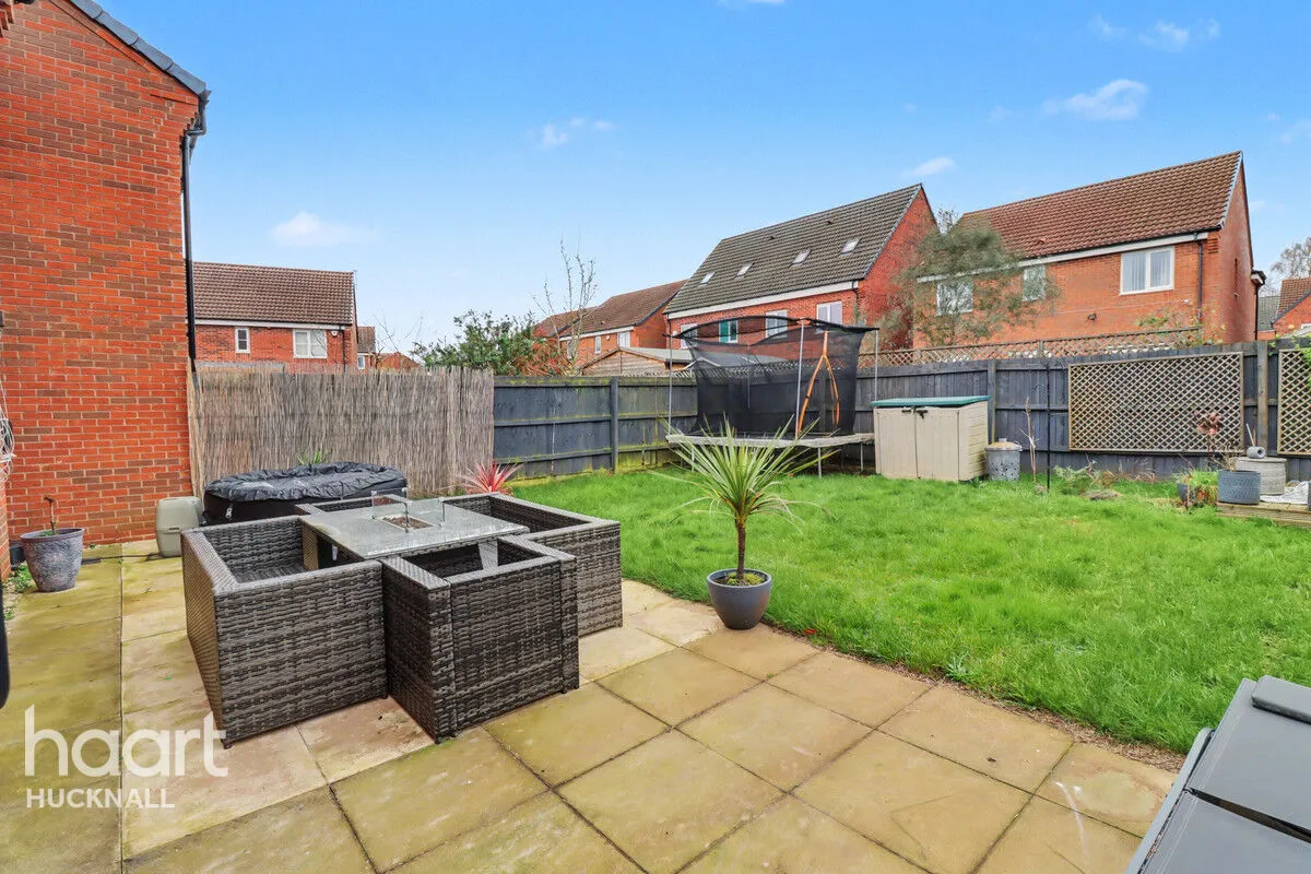 Defiant Close, Nottingham, NG15, photo 22