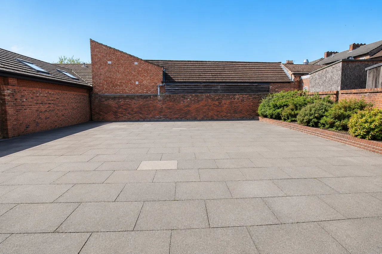 Flat 10, Crescent Court, Bedford, 14 The Crescent, MK40 2RU, photo 11