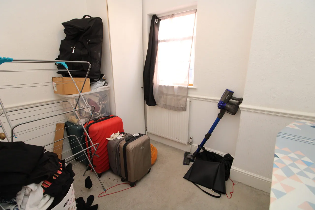 Flat 10, Crescent Court, Bedford, 14 The Crescent, MK40 2RU, photo 8