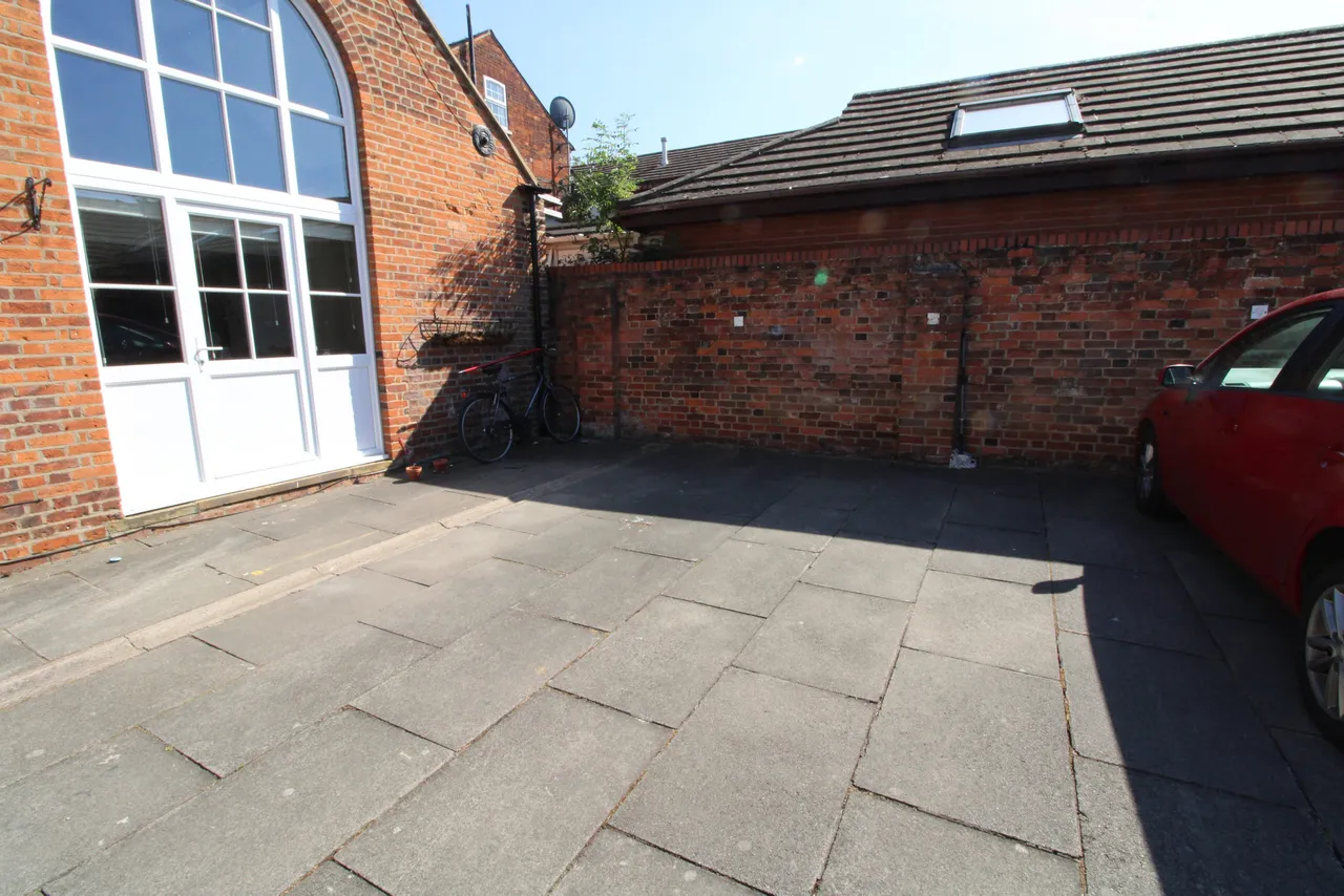 Flat 10, Crescent Court, Bedford, 14 The Crescent, MK40 2RU, photo 12
