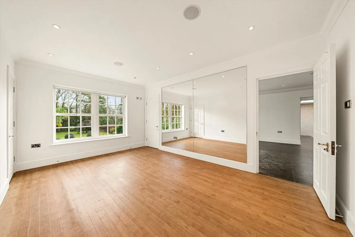The Barton, Cobham, KT11, photo 15