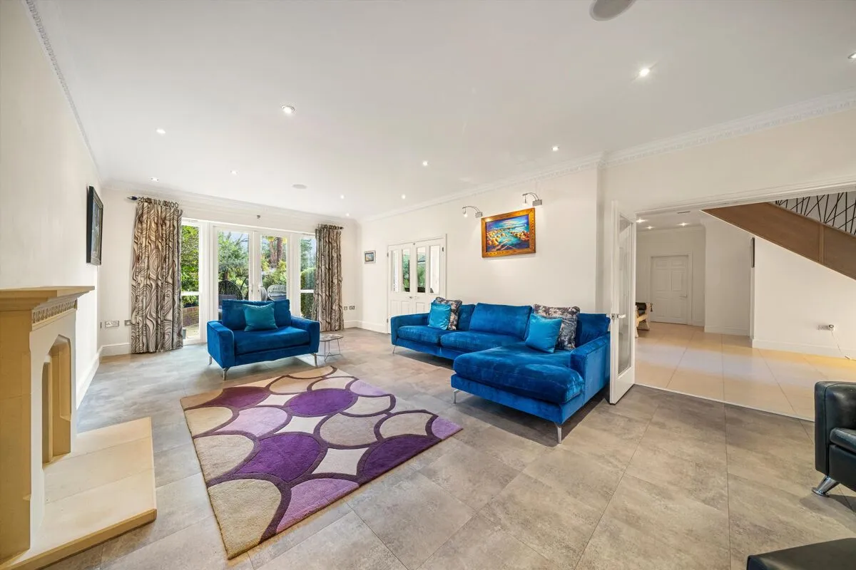 The Barton, Cobham, KT11, photo 6