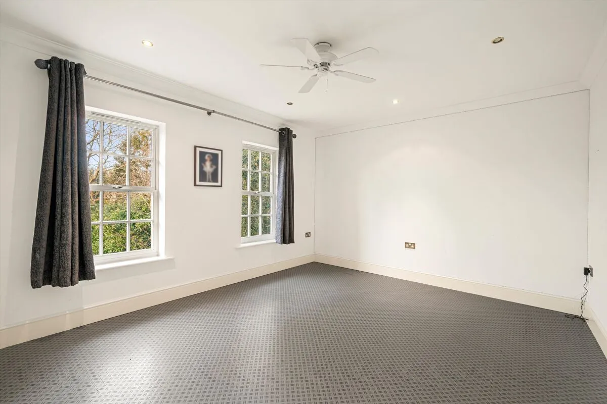 The Barton, Cobham, KT11, photo 10