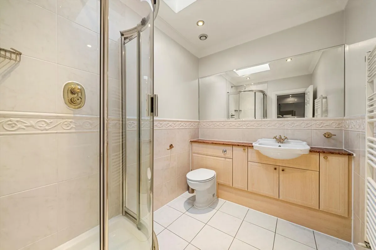 The Barton, Cobham, KT11, photo 13