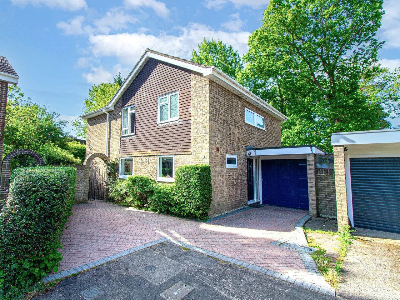 Adams Drive, Fleet, GU51 3DZ, photo 2