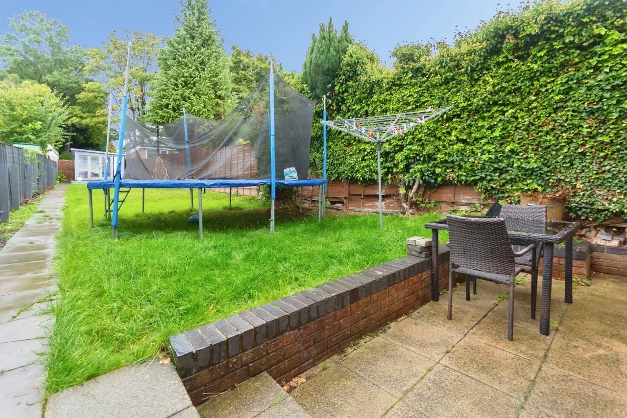 Wagon Lane, Solihull, B92, photo 12