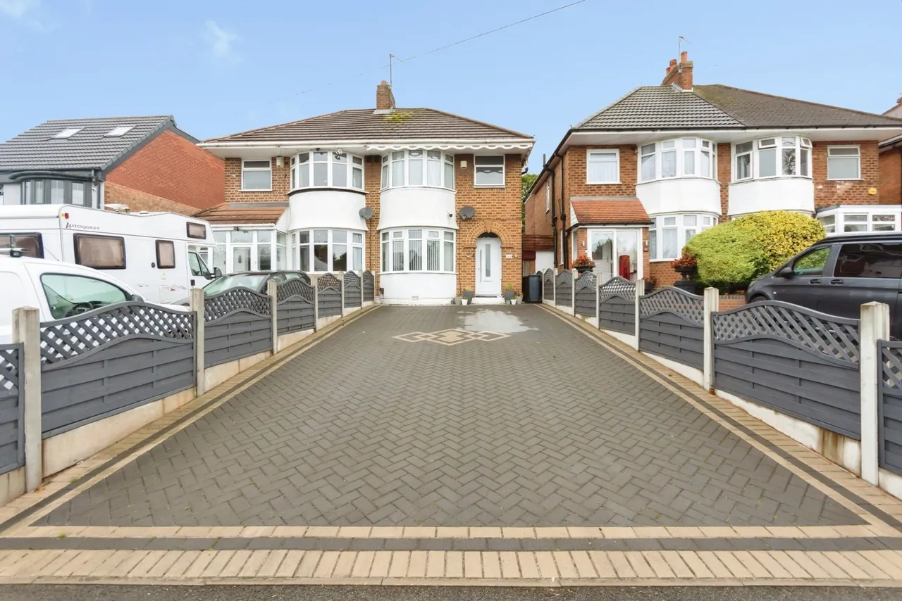 Wagon Lane, Solihull, B92, photo 15