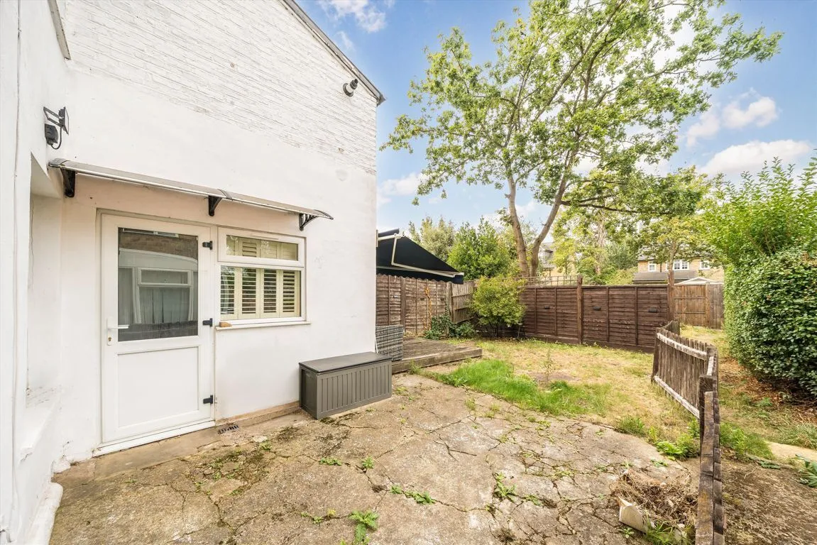 Whitton Road, TW3, photo 5