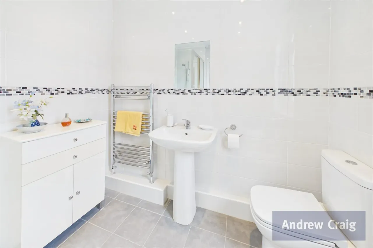 Avondale Terrace, Chester Le Street, DH3, photo 9