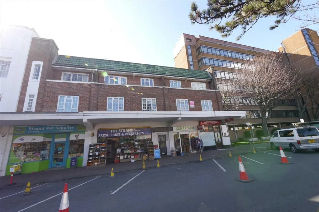 2 bed flat for sale, Strand Parade, Goring-by-Sea, BN12