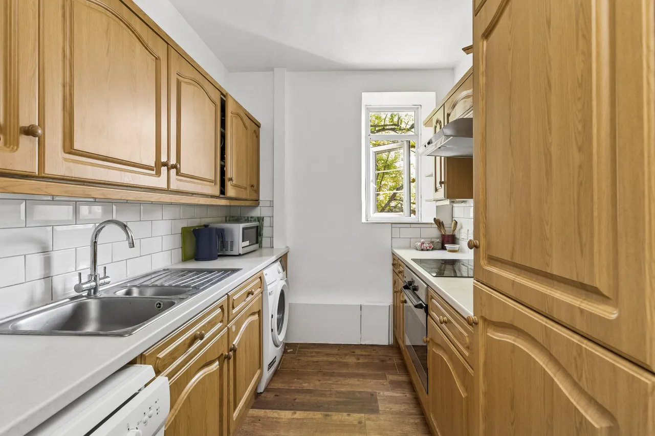 Belsize Avenue, London, NW3, photo 11