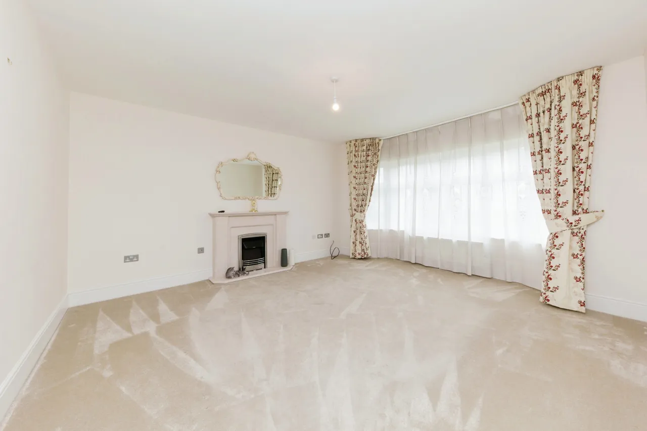Cotton Crescent, Macclesfield, Cheshire, SK10, photo 4