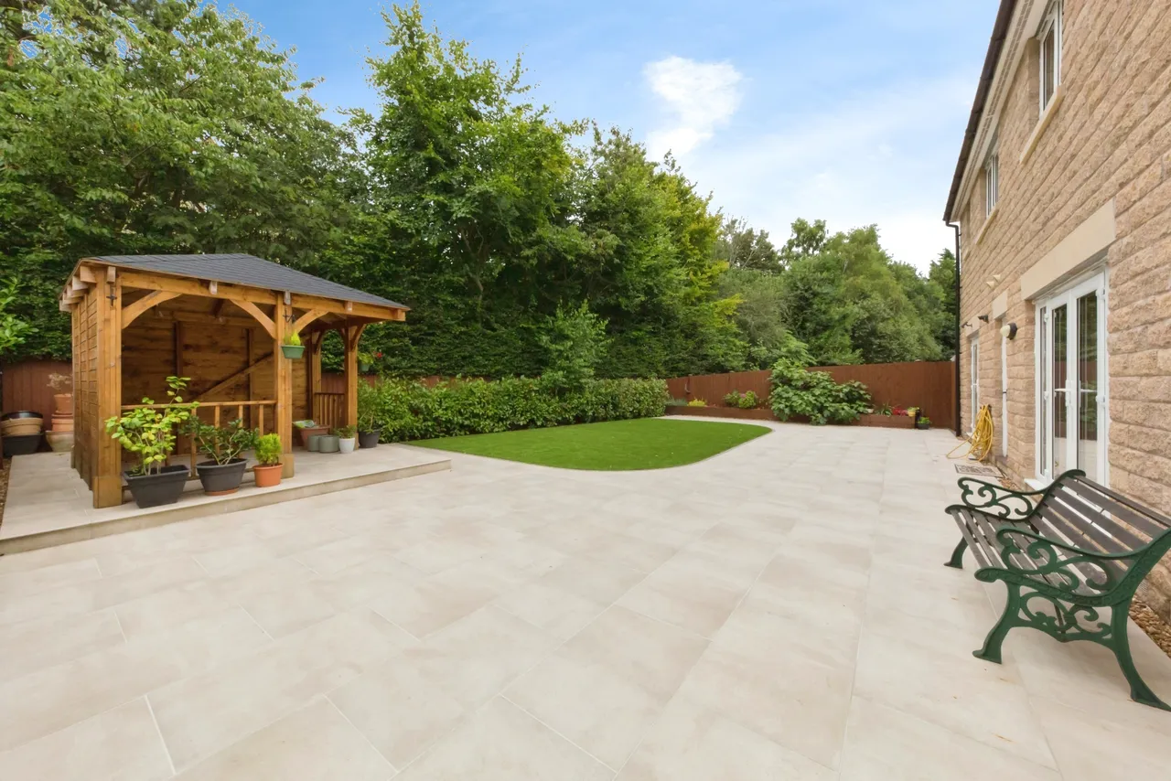 Cotton Crescent, Macclesfield, Cheshire, SK10, photo 2