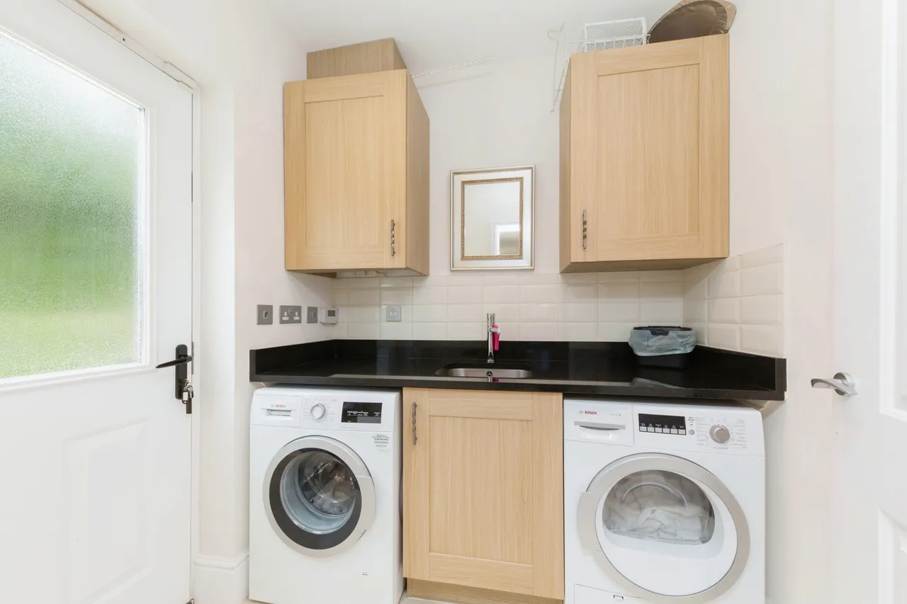 Cotton Crescent, Macclesfield, Cheshire, SK10, photo 9