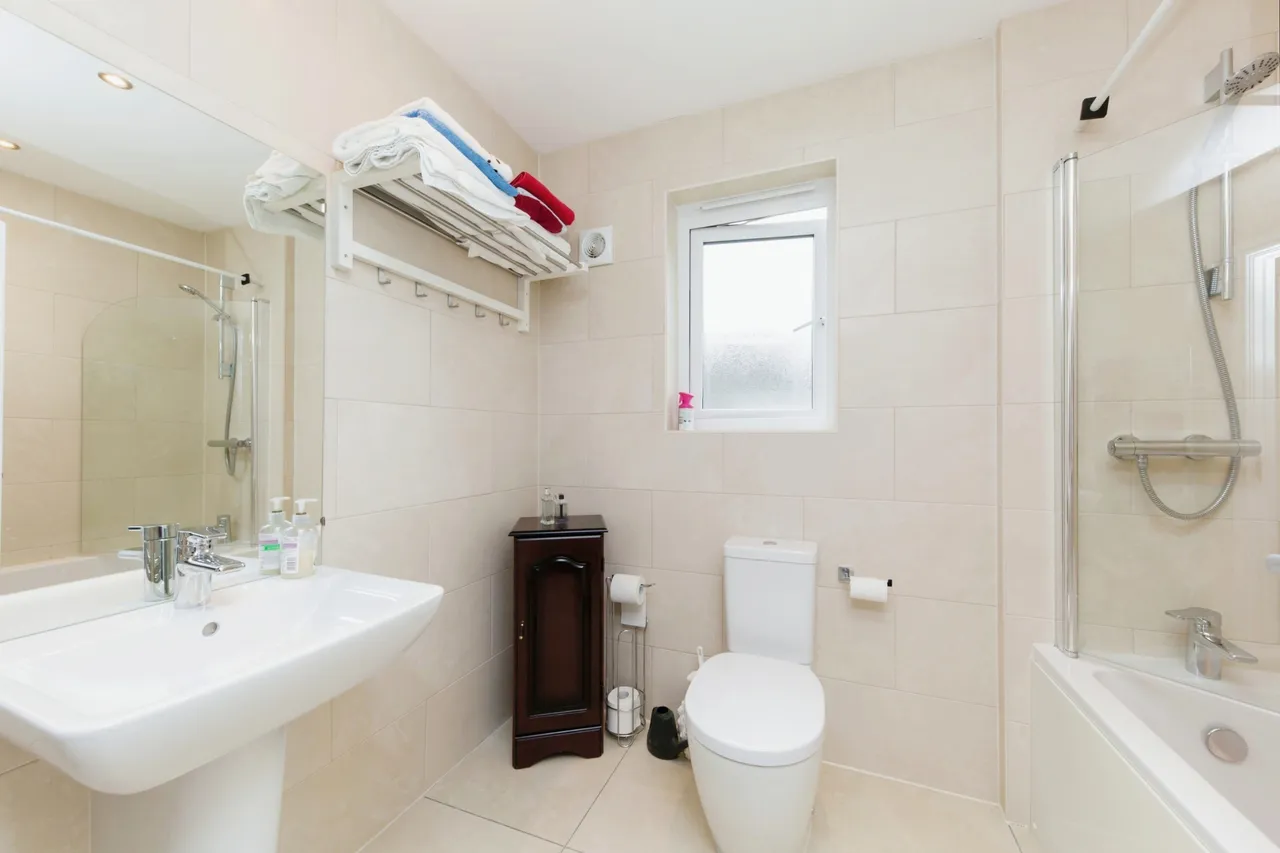 Cotton Crescent, Macclesfield, Cheshire, SK10, photo 12