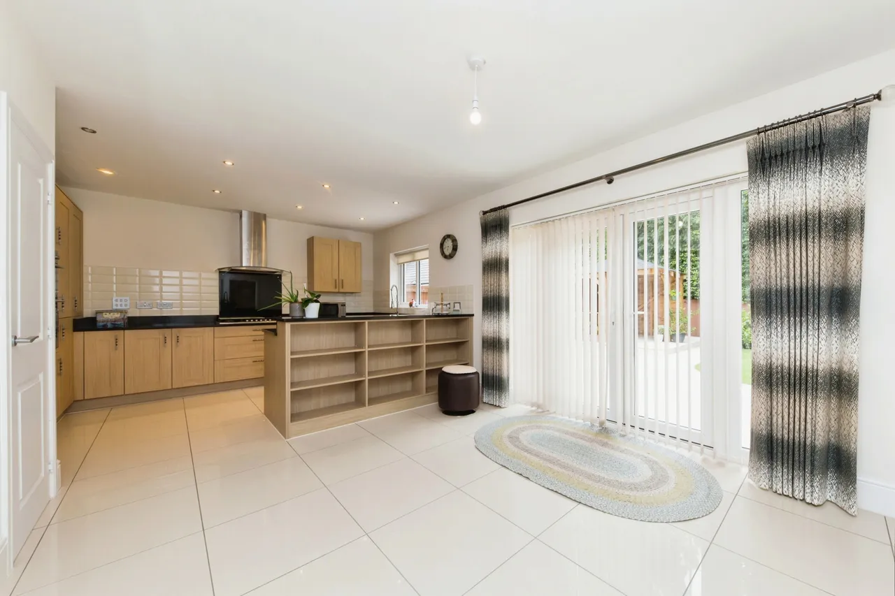 Cotton Crescent, Macclesfield, Cheshire, SK10, photo 8