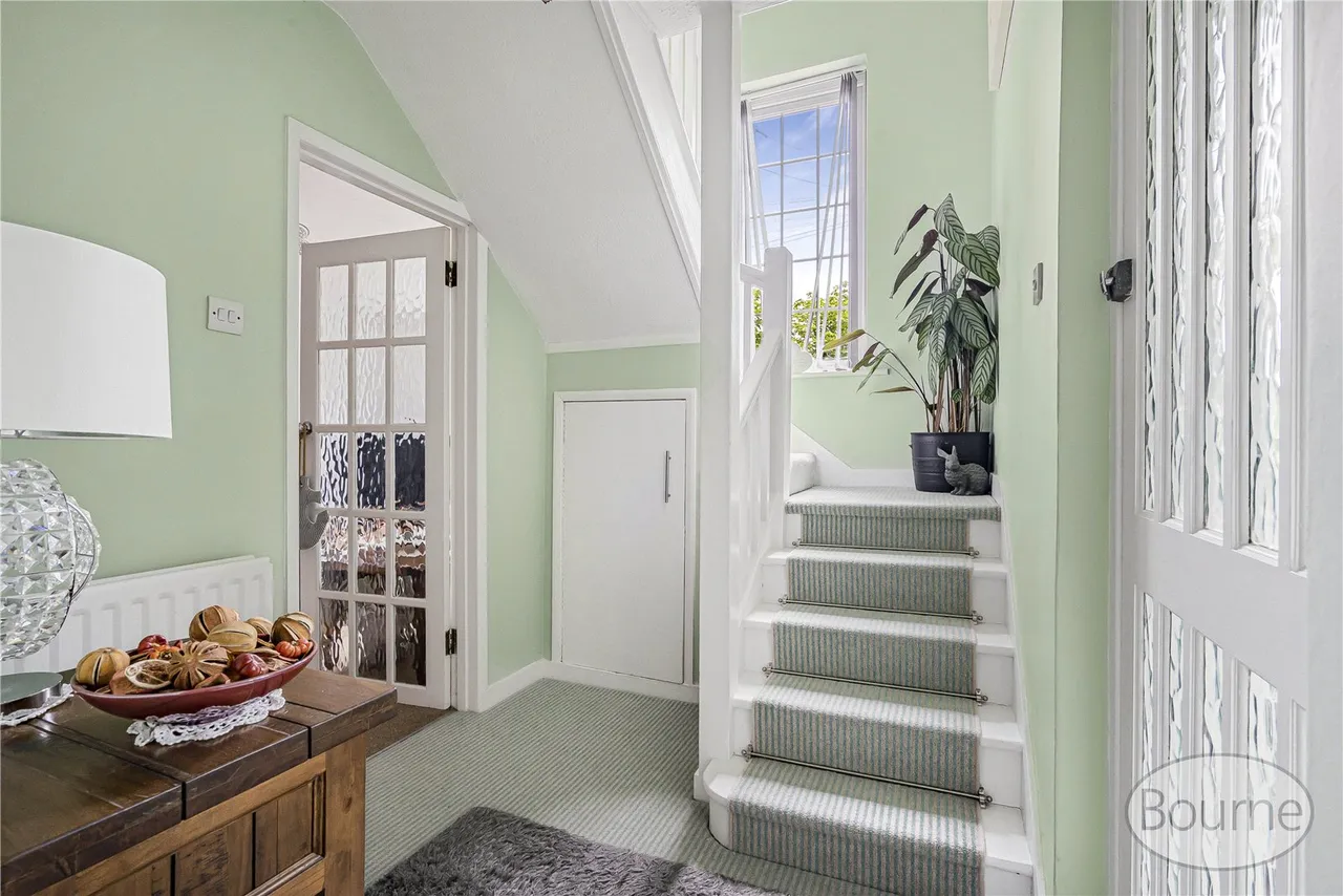 Old Epsom Road, East Clandon, GU4, photo 13